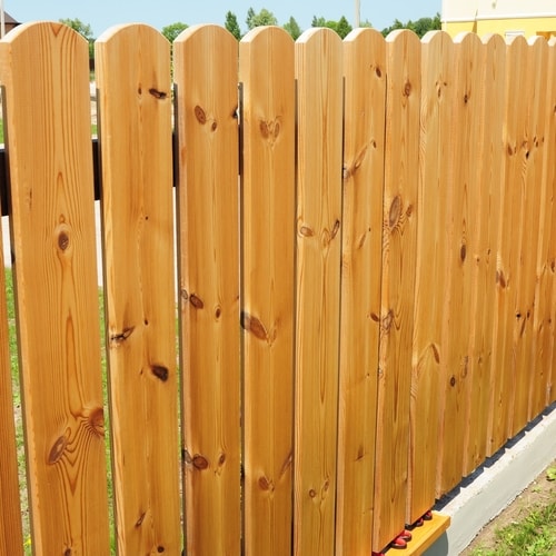 Fence stain clearance sprayer